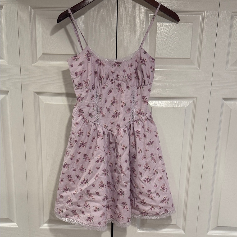 Aeropostale Lavender Floral Lace Trim Top